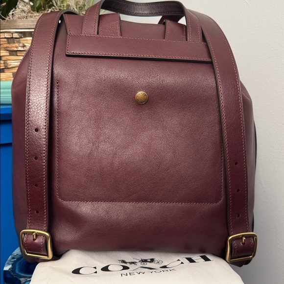 Coach Crosby Backpack 28 - Picture 2 of 14